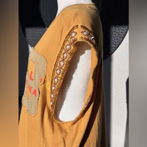 We The Free Mustard Yellow Tunic size XS RUNS LARGE
Substantial material QUALITY - Picture 2 of 15